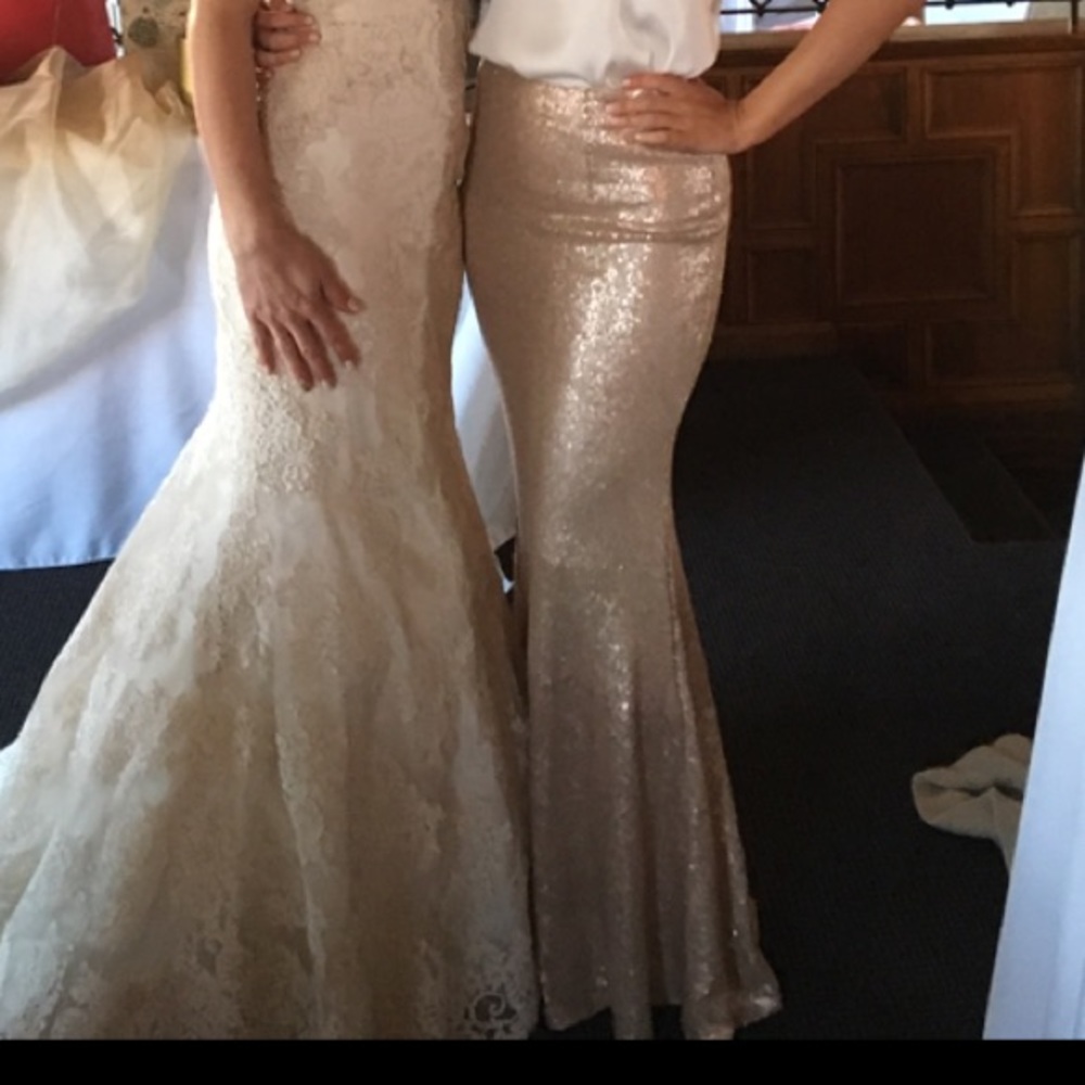 LULU’s mermaid cut gold sequin maxi skirt.